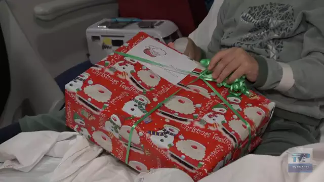 I doni dei bambini del catechismo per i coetanei ricoverati in ospedale