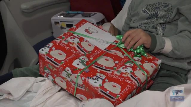 I doni dei bambini del catechismo per i coetanei ricoverati in ospedale