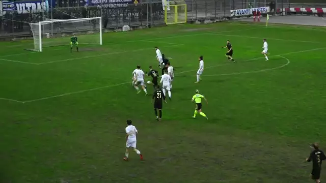 Prato -  Carpi 2- 1 ( HL e Interviste post gara)