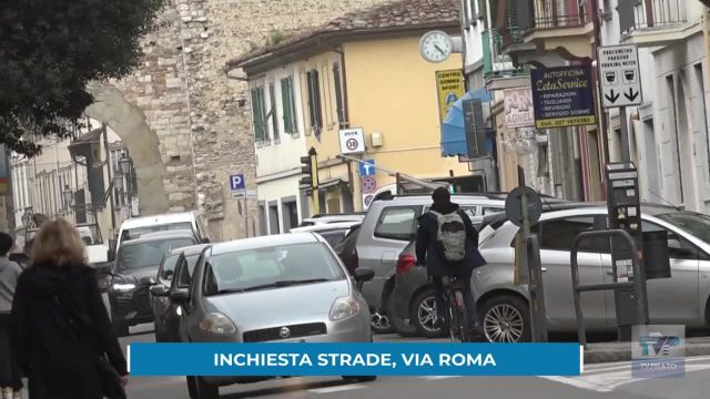 Inchiesta strade: via Roma tra traffico, sporcizia e commercio in crisi