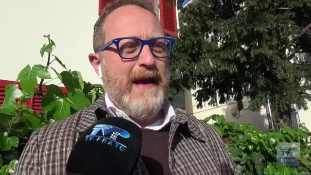 La Lega contro il T-Red di via Livi: nuovo volantinaggio all'incrocio