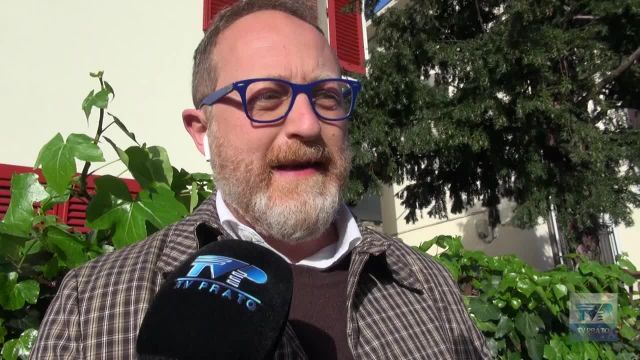 La Lega contro il T-Red di via Livi: nuovo volantinaggio all'incrocio