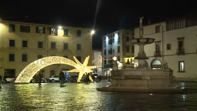 accese le luminarie in centro storico
