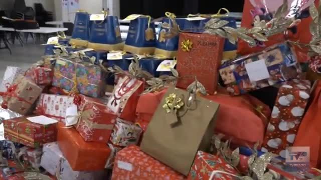 Santi Martiri, i regali per le famiglie bisognose