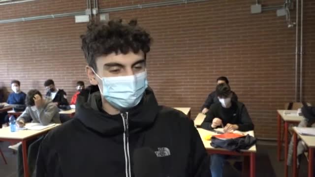 Scuola: prove di ripartenza, ma i contagi minacciano la didattica in presenza