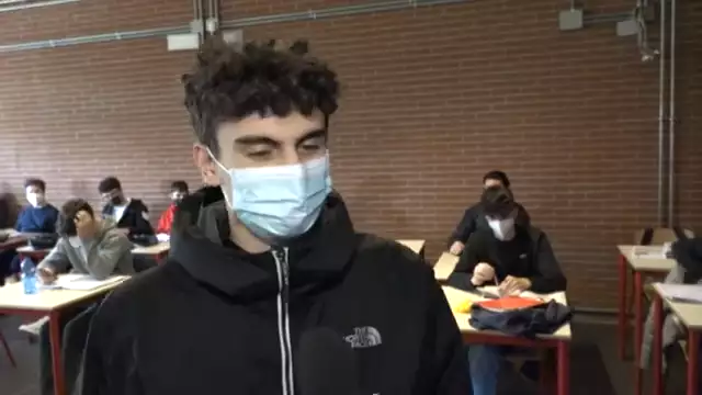 Scuola: prove di ripartenza, ma i contagi minacciano la didattica in presenza