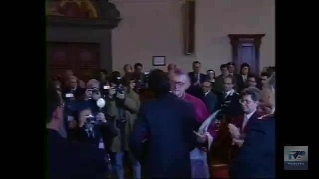 Trent'anni fa l'ingresso in Diocesi del vescovo Gastone Simoni. Speciale su TV Prato