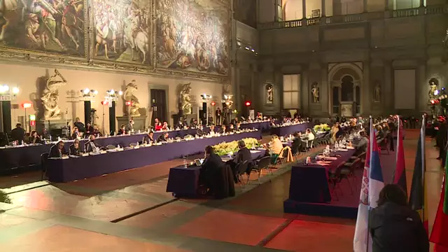 Dal forum dei sindaci Matteo Biffoni chiede un intervento dello Stato per gli stranieri irregolari.