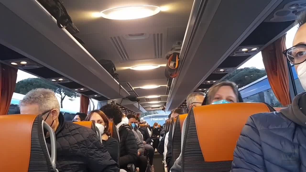 L'entusiasmo dei ragazzi pratesi dal Papa: 