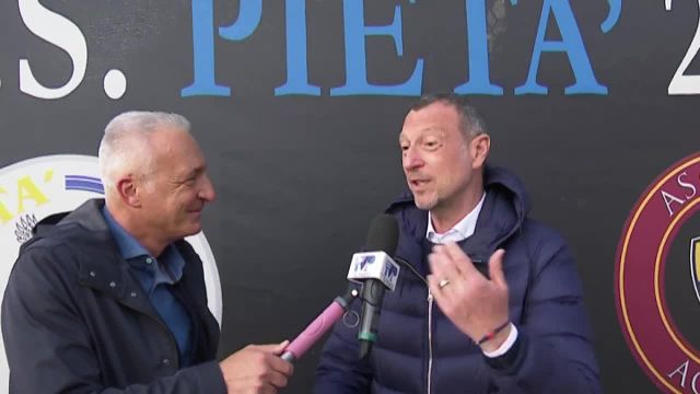 Intervista a Amadeus presente al torneo 