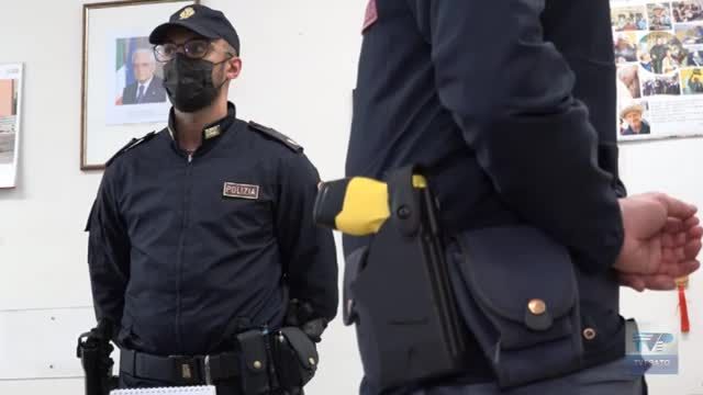 Taser in dotazione a Polizia e Carabinieri: ecco quali sono le regole di ingaggio