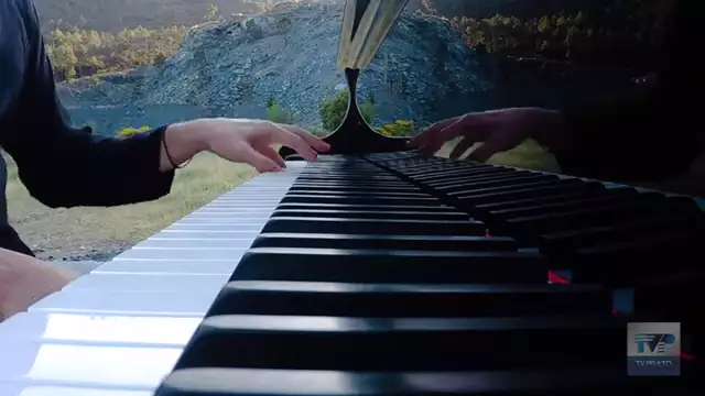 2 Giugno, su TV Prato l'esibizione del pianista Giovanni Nesi: l'esecuzione dell'Inno di Mameli