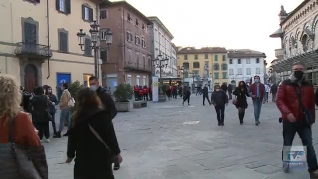 Covid, l'epidemiologo Bonanni: ecco perché abbiamo così tanti casi in estate.