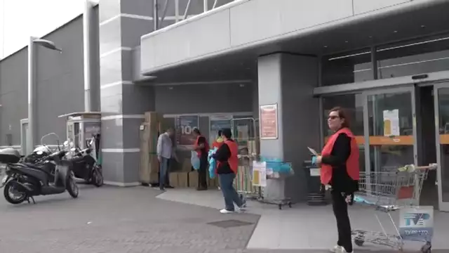 La raccolta alimentare a favore dell'Emporio della solidarietà di Prato