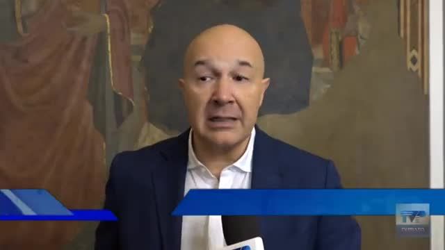 Quelli del Fiordaliso consegnano il ricavato dell'iniziativa benefica a favore de 