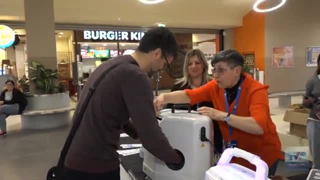 Giornata igiene mani, il box a ultravioletti che controlla il corretto lavaggio