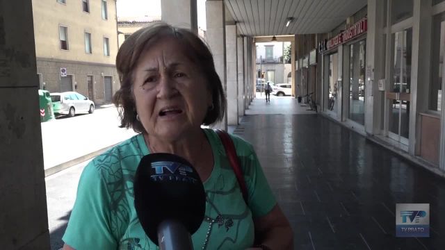 Anziani aggrediti, il video dello scippo. Da via Strozzi nuovo esposto per chiedere sicurezza