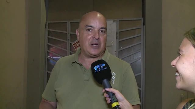 Le vie del centro storico si riempiono per l'inizio dei saldi. Commercianti fiduciosi.