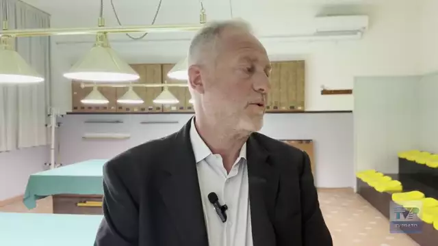 Il circolo di Narnali dedica la sala biliardi a Francesco Nuti