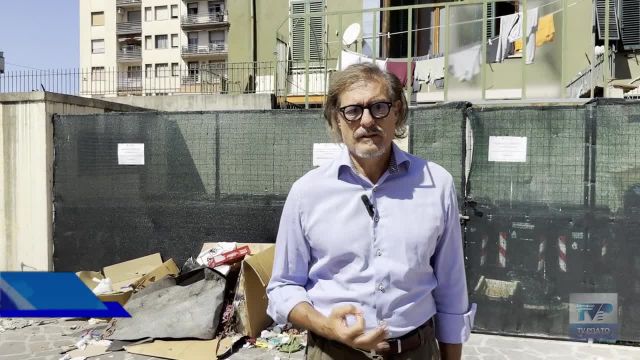 Auto abbandonate negli stalli per disabili: la denuncia del condominio in via Strozzi