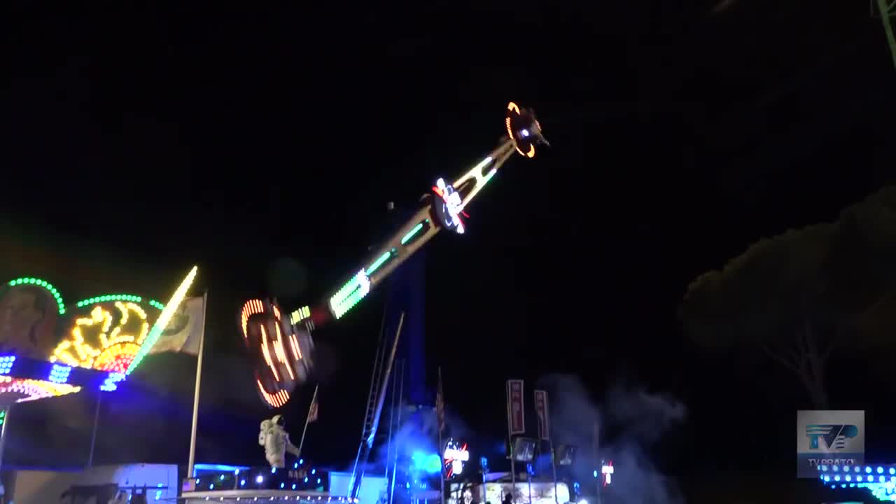 E' tempo di Luna Park: in Viale Marconi giostre, stand e banchi alimentari