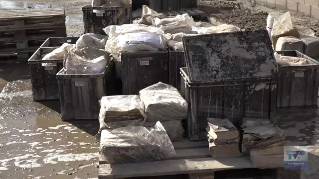 Archivi Spa invasa da acqua e fango, è corsa contro il tempo per salvare tutti i documenti