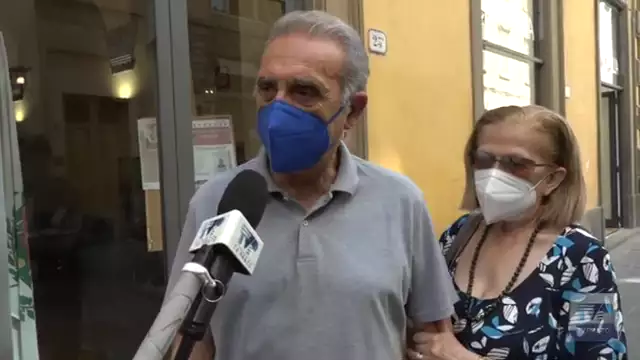 Primo giorno senza mascherina all'aperto: la voce dei pratesi